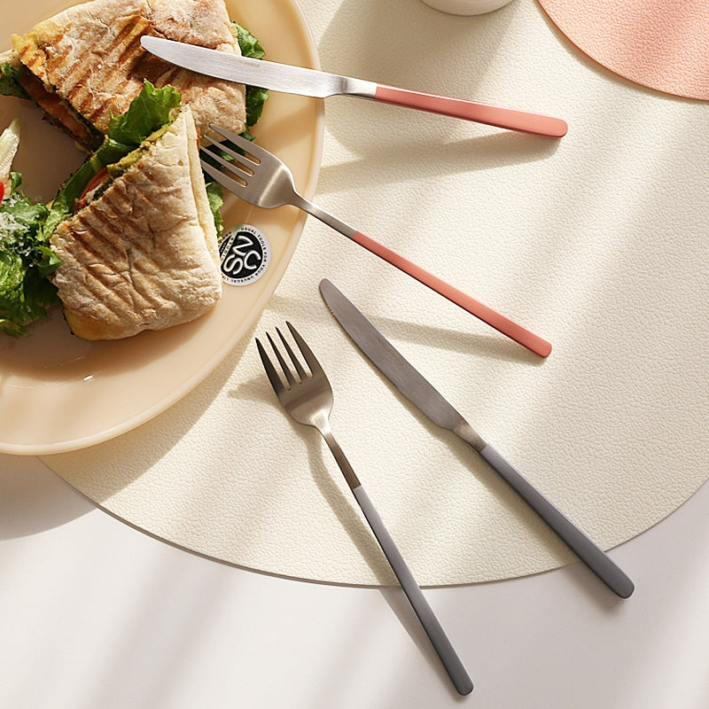 Matte Silver Flatware Set – 4 Forks & 4 Knives