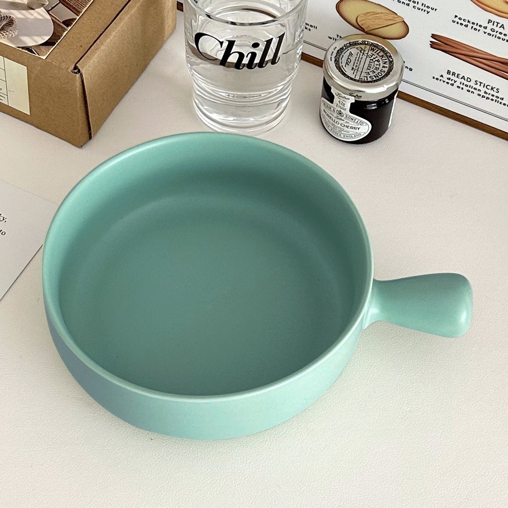 Easy-Grab Serving Bowl