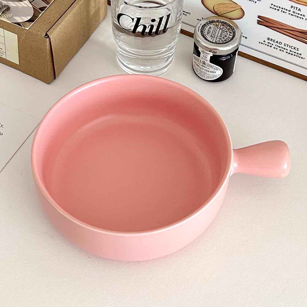 Easy-Grab Serving Bowl