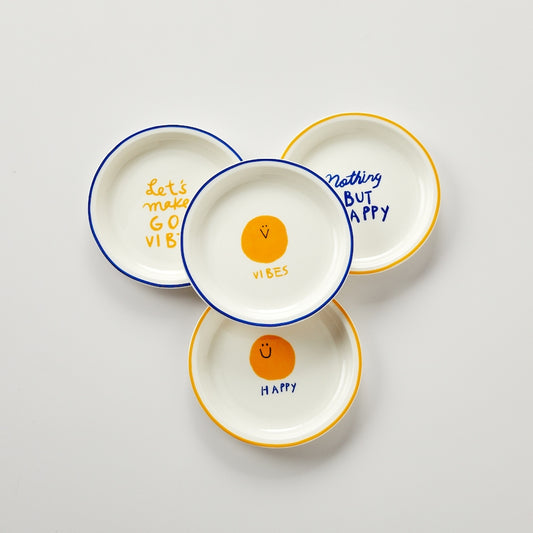 ON Smile Plate Set for 4 (4-Piece)