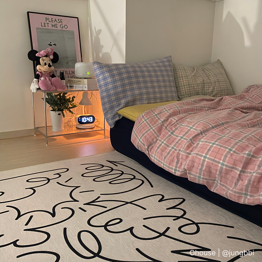 Doodle Pattern Area Rug