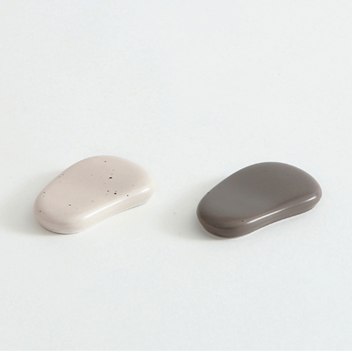 Pino Utensil Rest