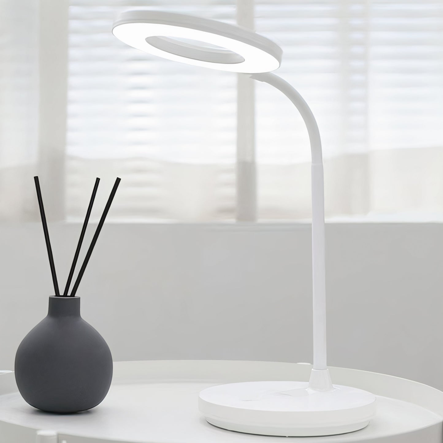LED Ring Desk Lamp