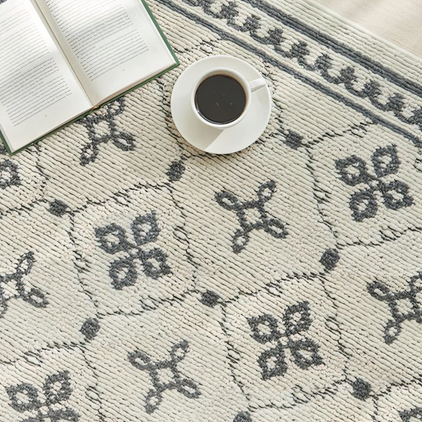 Mono Vintage Tile Rug