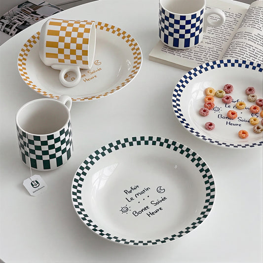 Retro Check Café Plate Set - 2pc - detail view