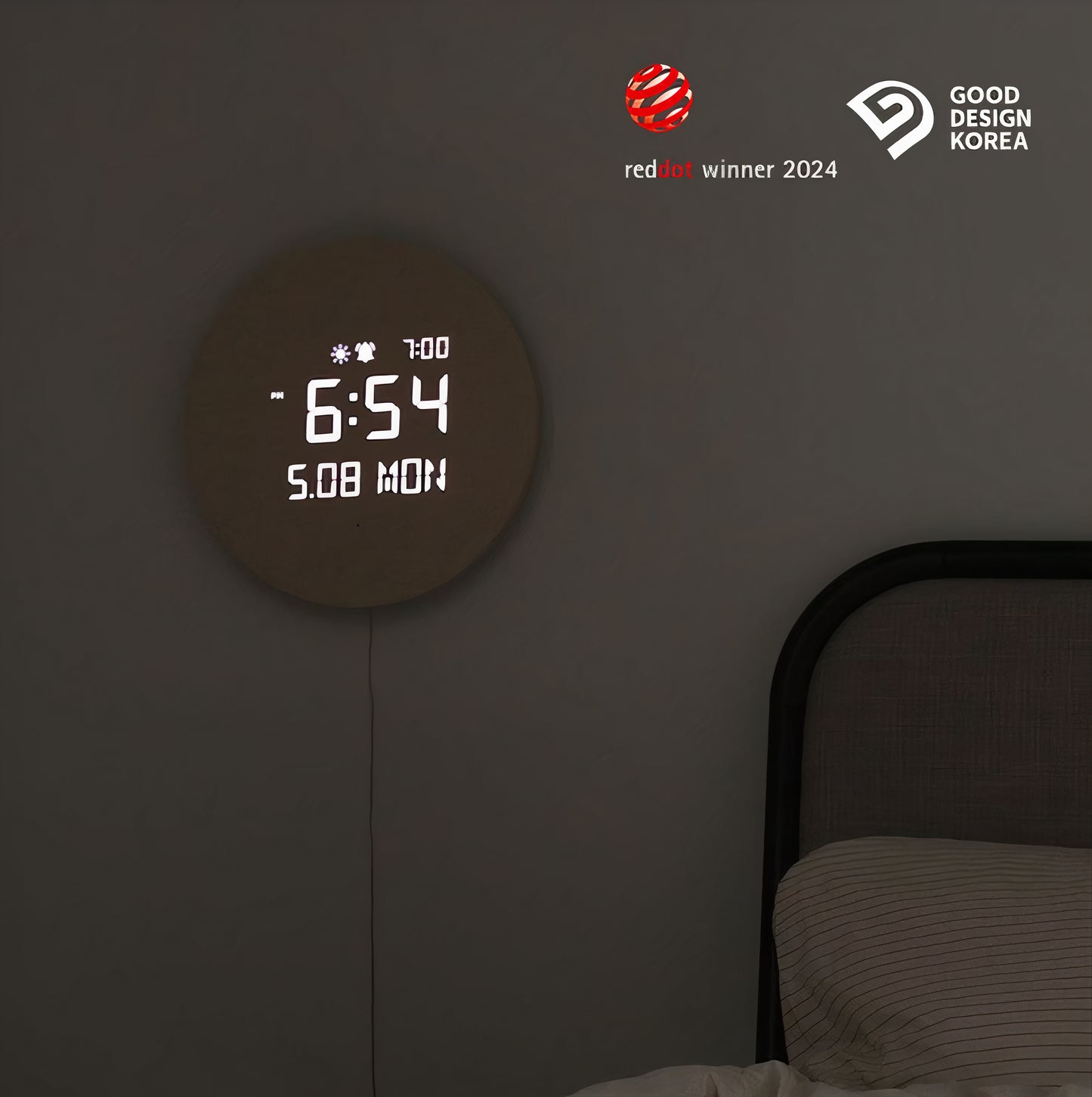 Full Moon LED Clock (with Wooden Stand)