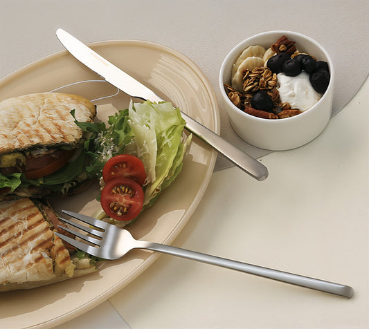 Matte Silver Flatware Set – 4 Forks & 4 Knives