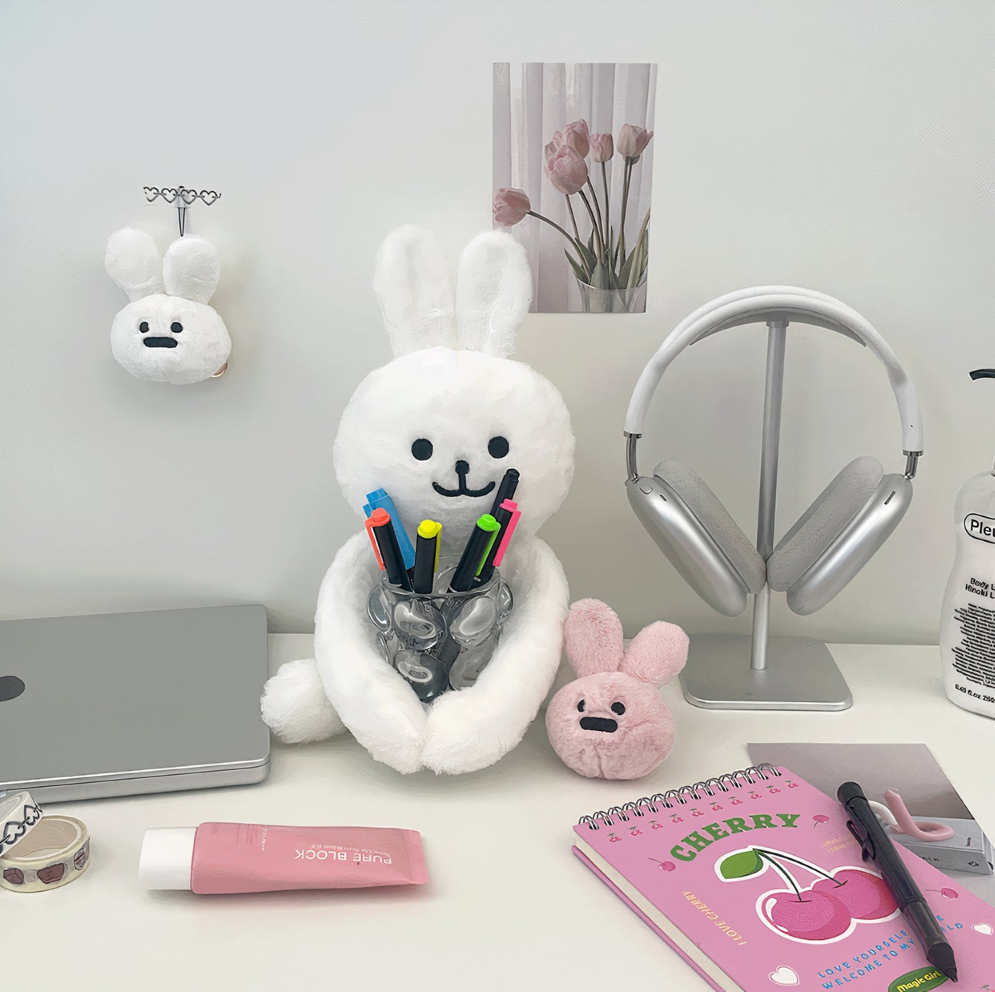 Hug Rabbit Toilet Paper Holder