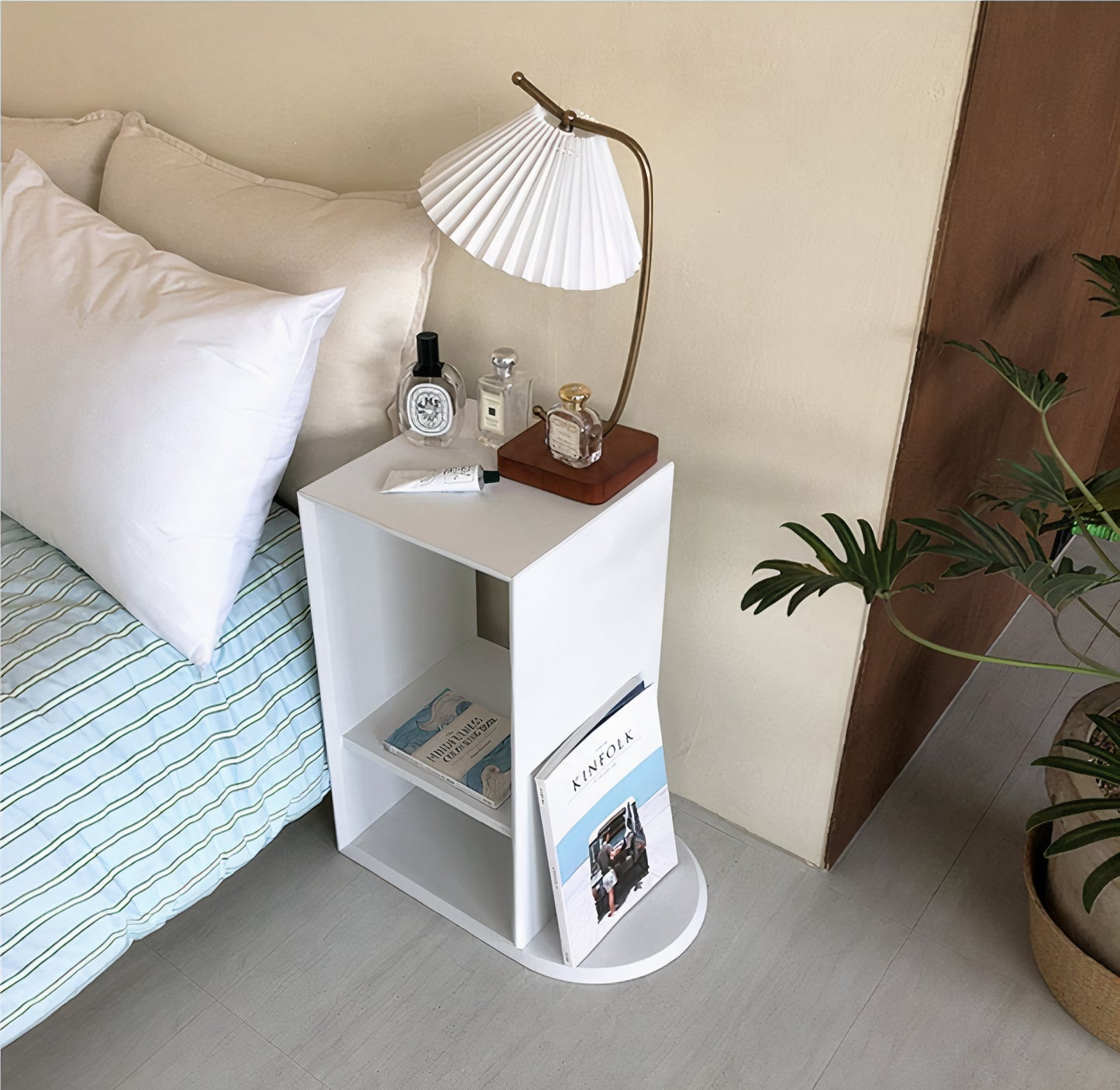 Shoulder Side Table