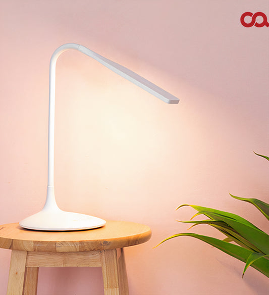 Minimalistic Adjustable Desk Lamp