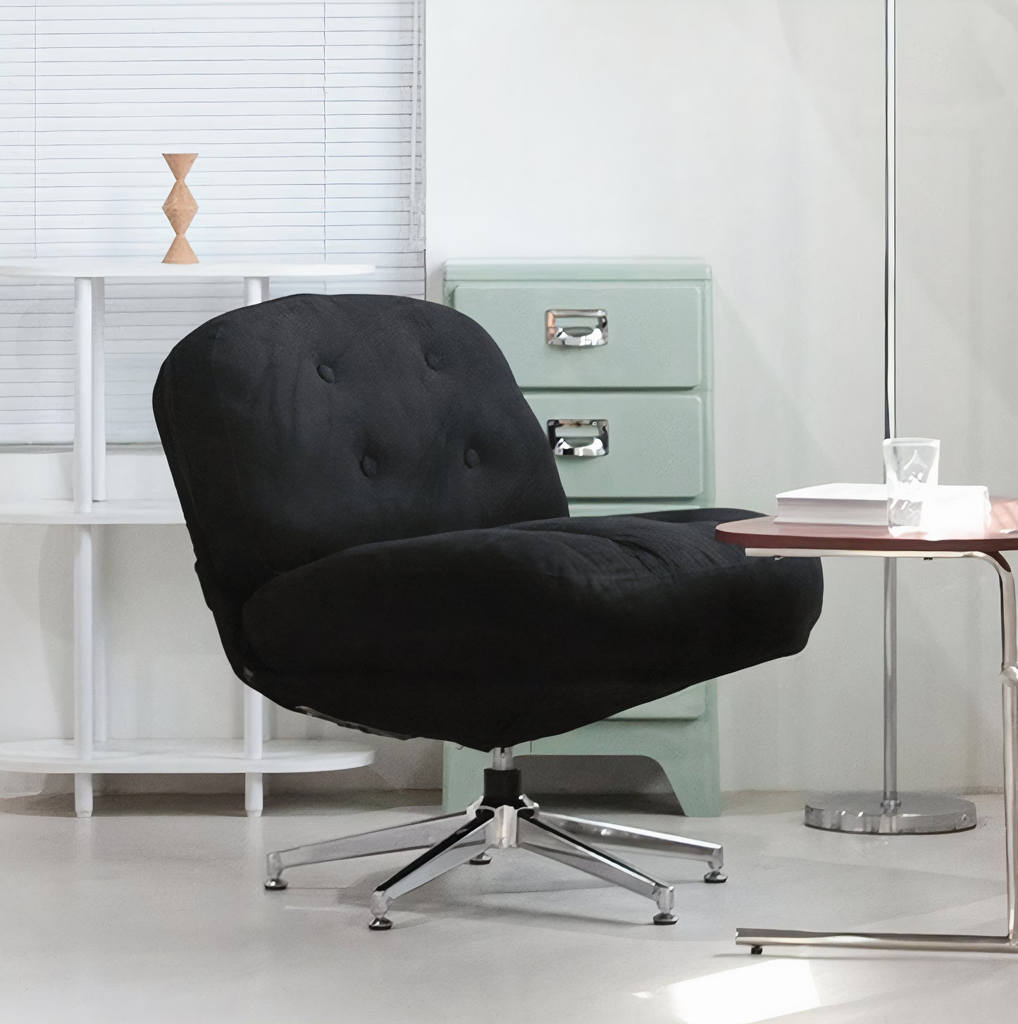 Retro Comfort Swivel Chair