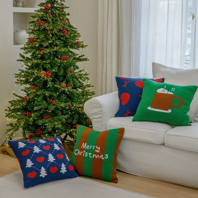 Christmas Knit Cushion with Insert (2 Styles)