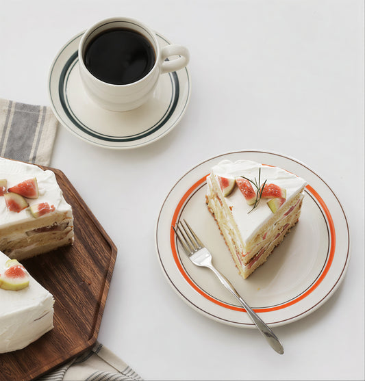 Kaneshuzu Rim Line Plate - detail view