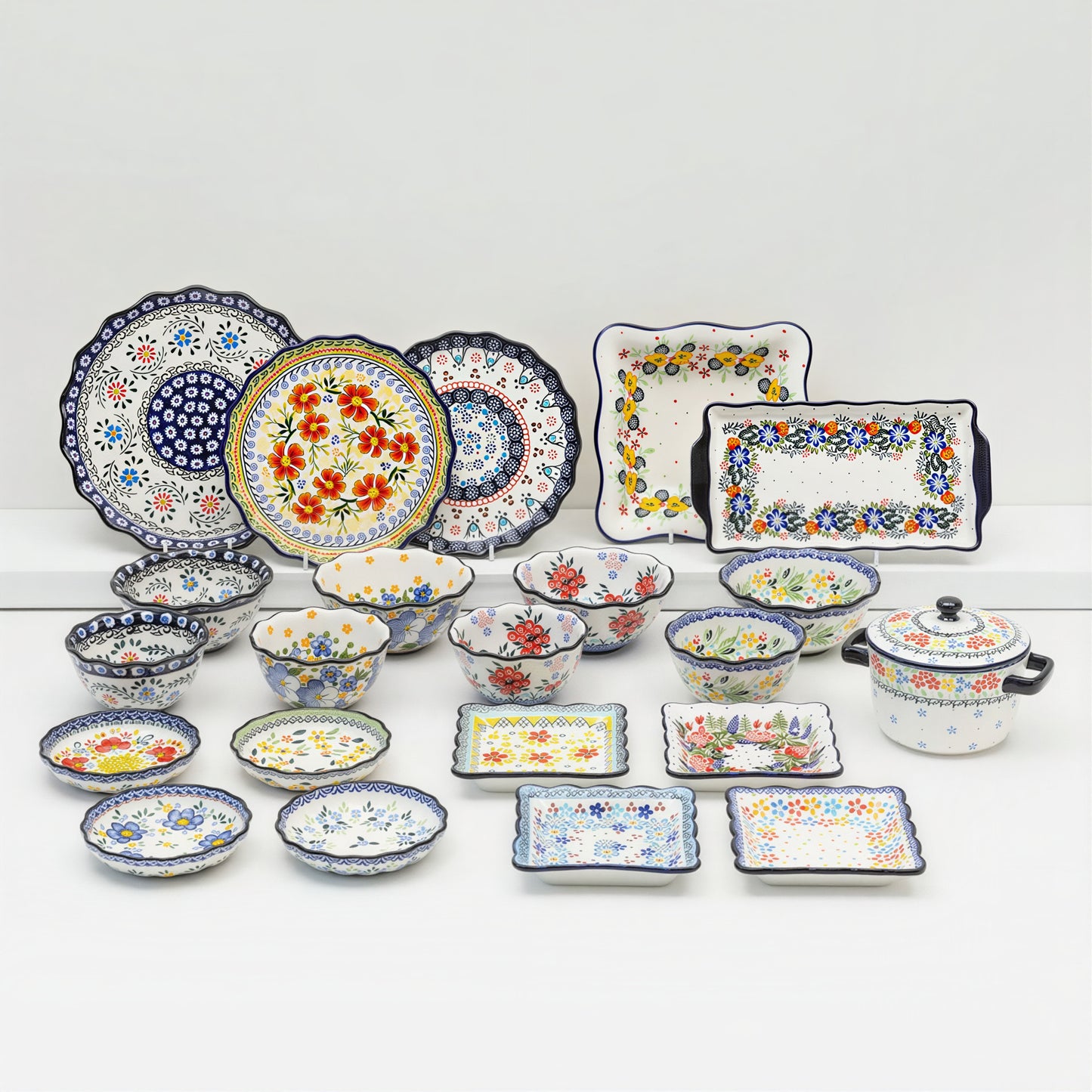 Floral Dinnerware Set for 4 (22-Piece)