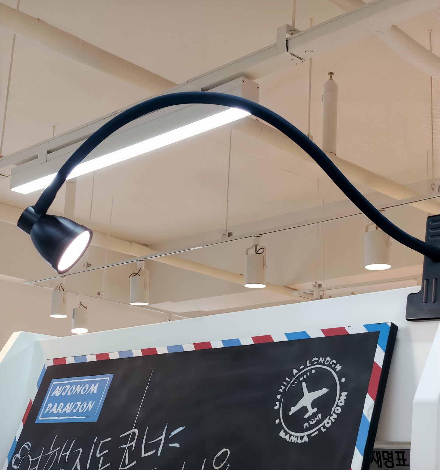Minimalistic Clamping Desk Lamp