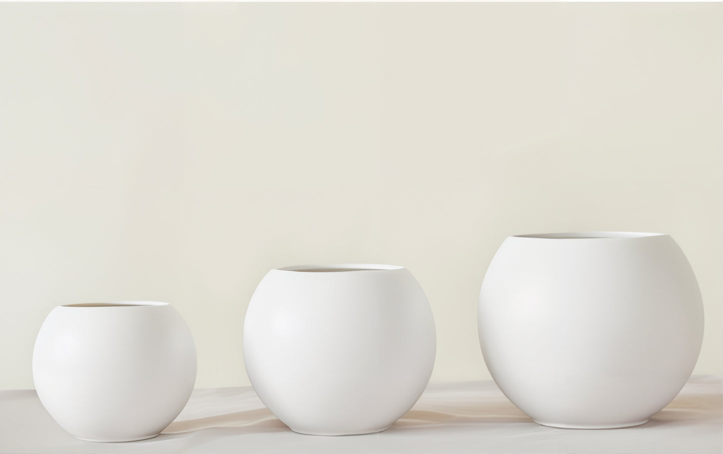Rounded Moon Vase