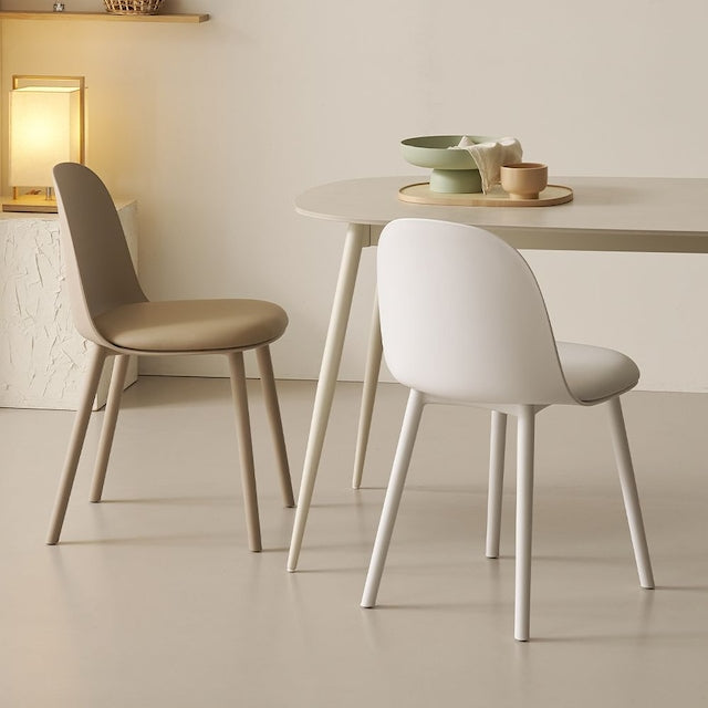 Soft Curve Dining Chair