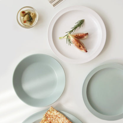 Cozy Dot Plate