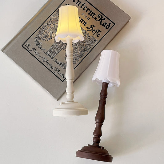 Vintage Pleated Touch Lamp