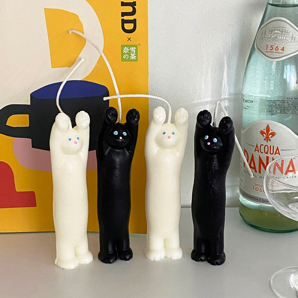 Stretchy Cat Object Candle
