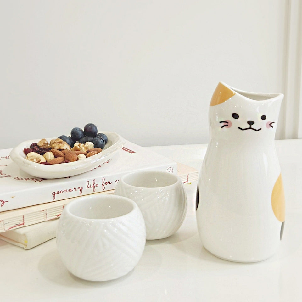 Cat Café Sake & Soju Carafe and Cup Set for 2 (3-Piece)
