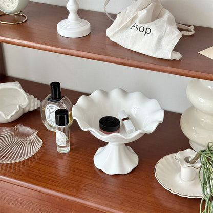 Wavy Pedestal Tray
