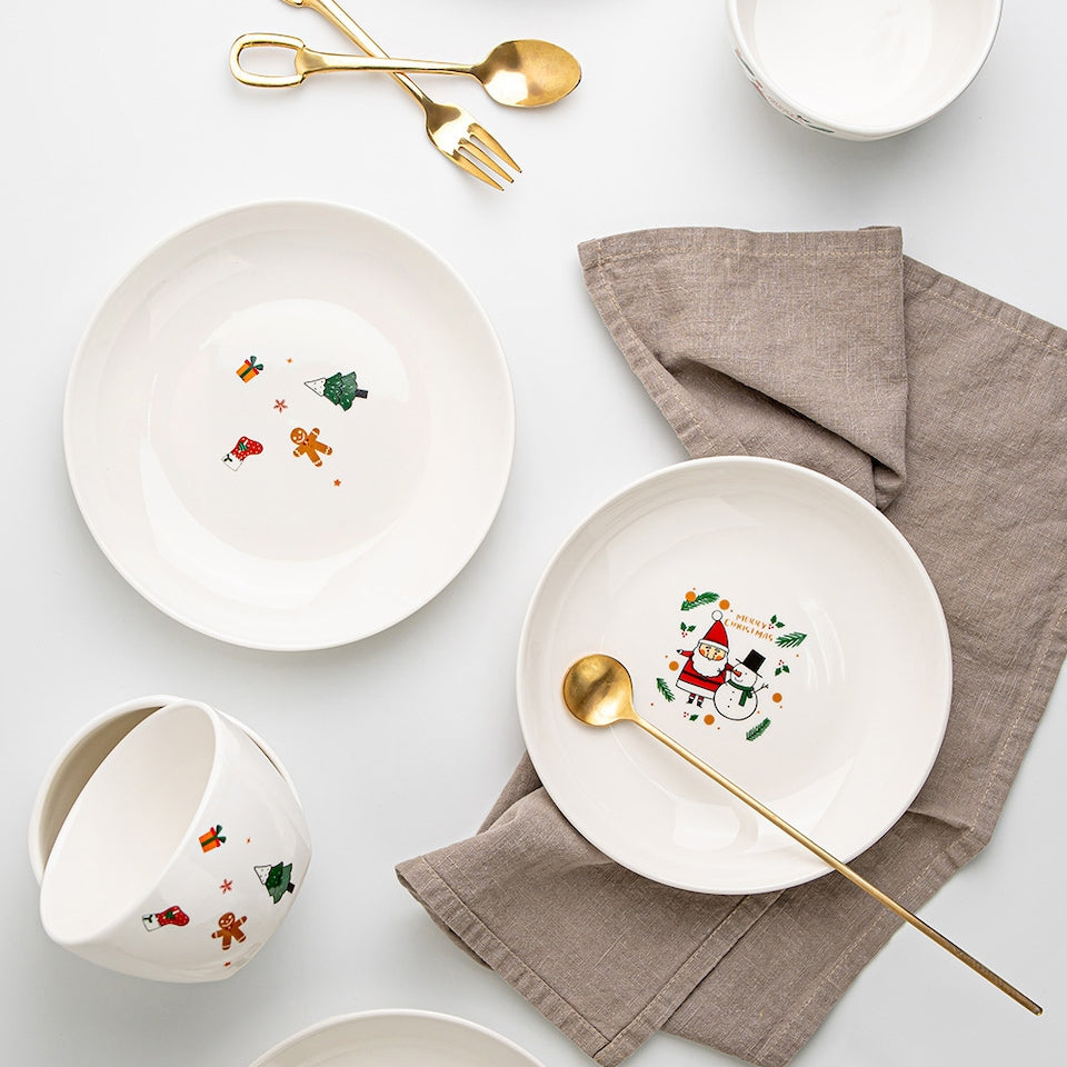 Santa Christmas Dinnerware Set for 4