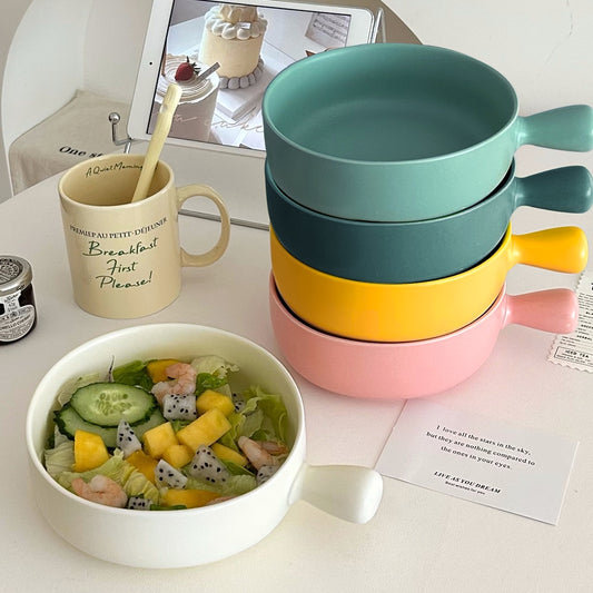Easy-Grab Serving Bowl