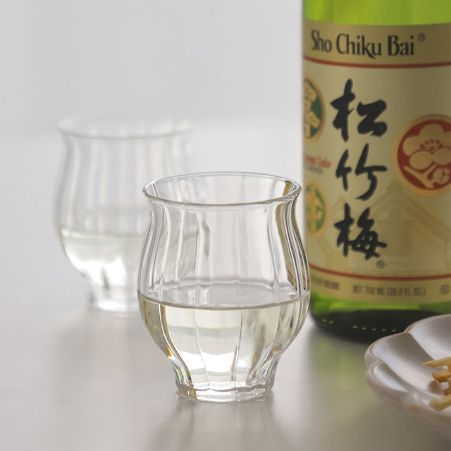 Tulip Tea Glass - lifestyle