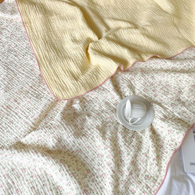 Small Floral Check 4-Layer Gauze Blanket