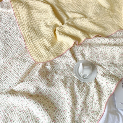 Small Floral Check 4-Layer Gauze Blanket