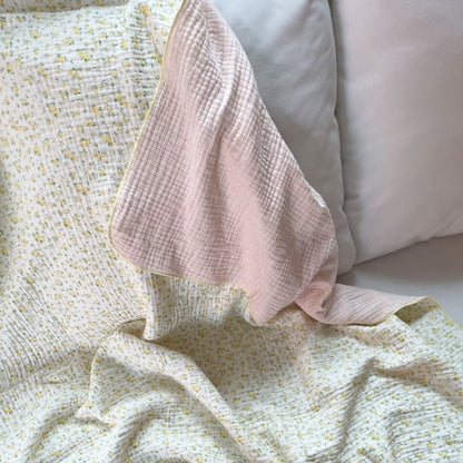 Small Floral Check 4-Layer Gauze Blanket