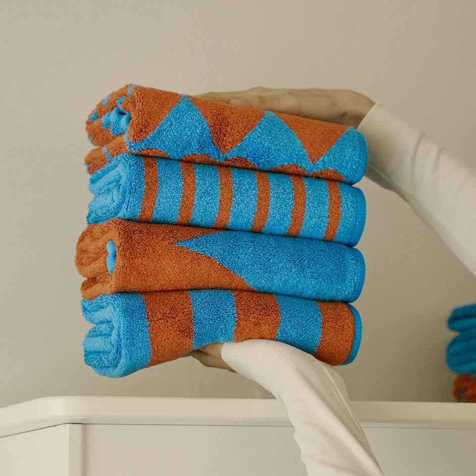 BWTZ Sunset Blue Bamboo Yarn Hotel Bath Towel
