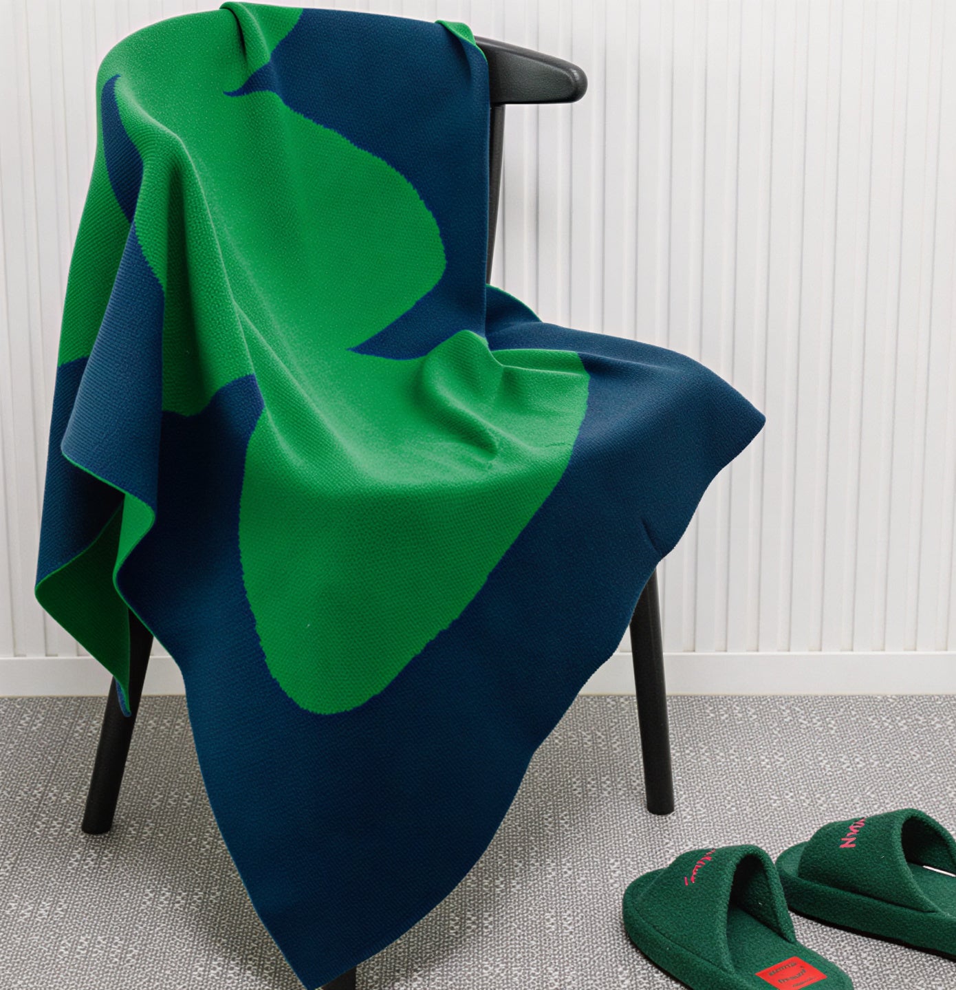 Reversible Knit Throw Blanket