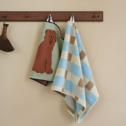 Warmgrey Tail Face & Hand Towel Gift Set (4-Piece)