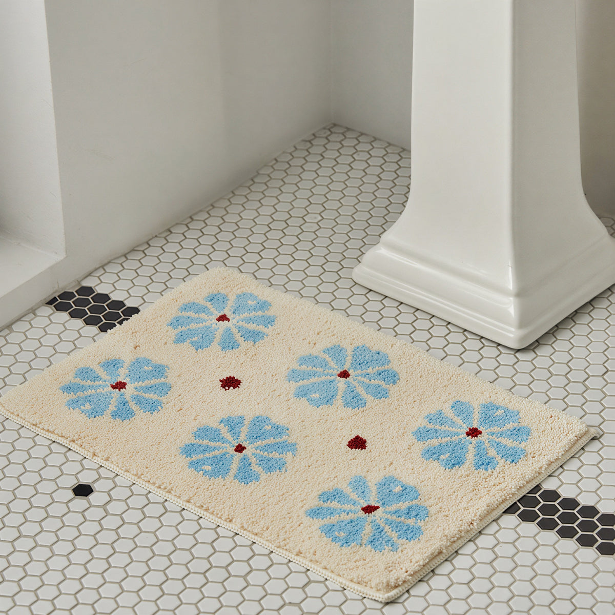 Camellia Ivory Accent Rug