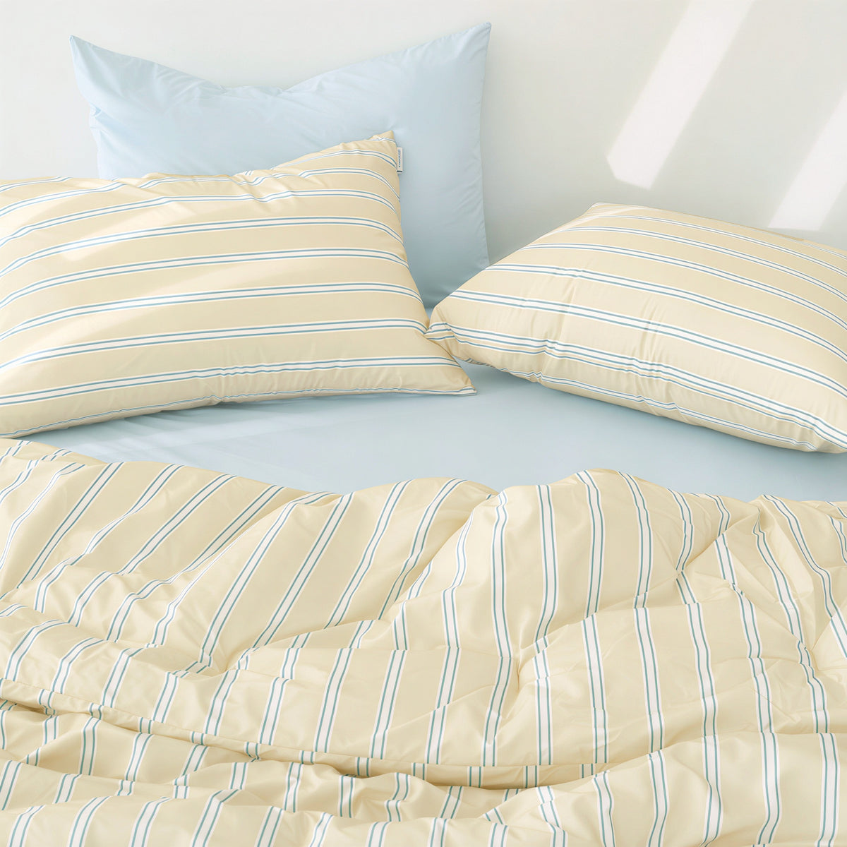 Self-Warming Stripe Comforter Set