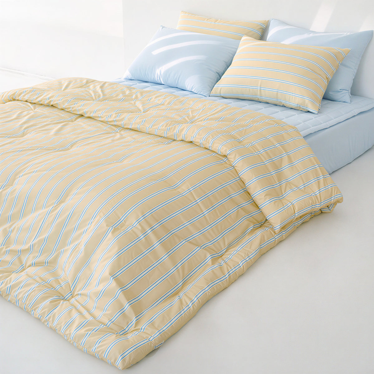 Self-Warming Stripe Comforter Set