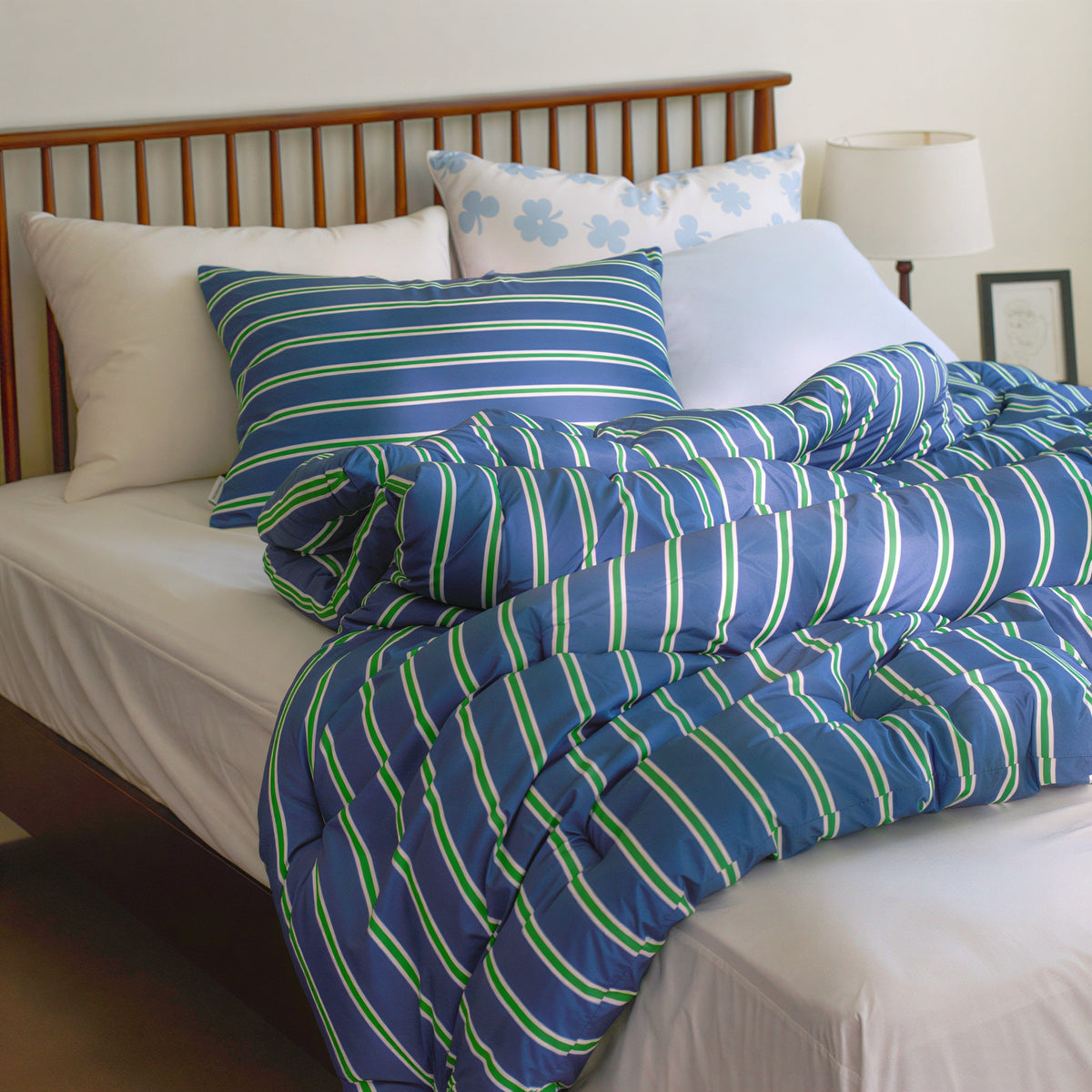 Self-Warming Stripe Comforter Set