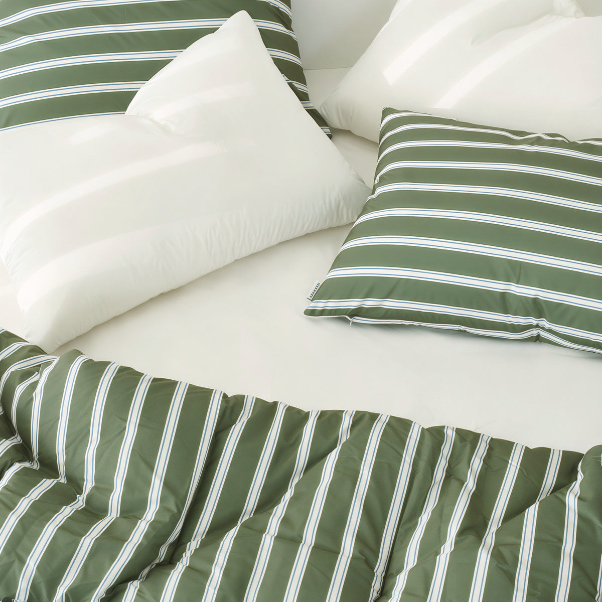 Self-Warming Stripe Comforter Set