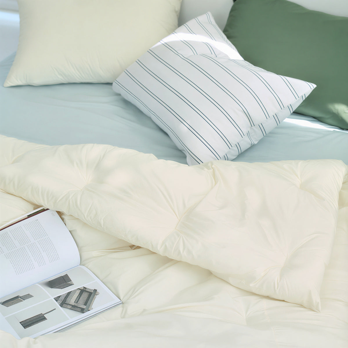 Self-Warming Stripe Comforter Set