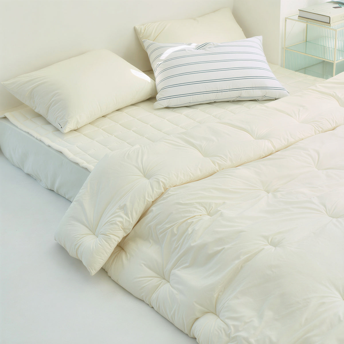 Self-Warming Stripe Comforter Set