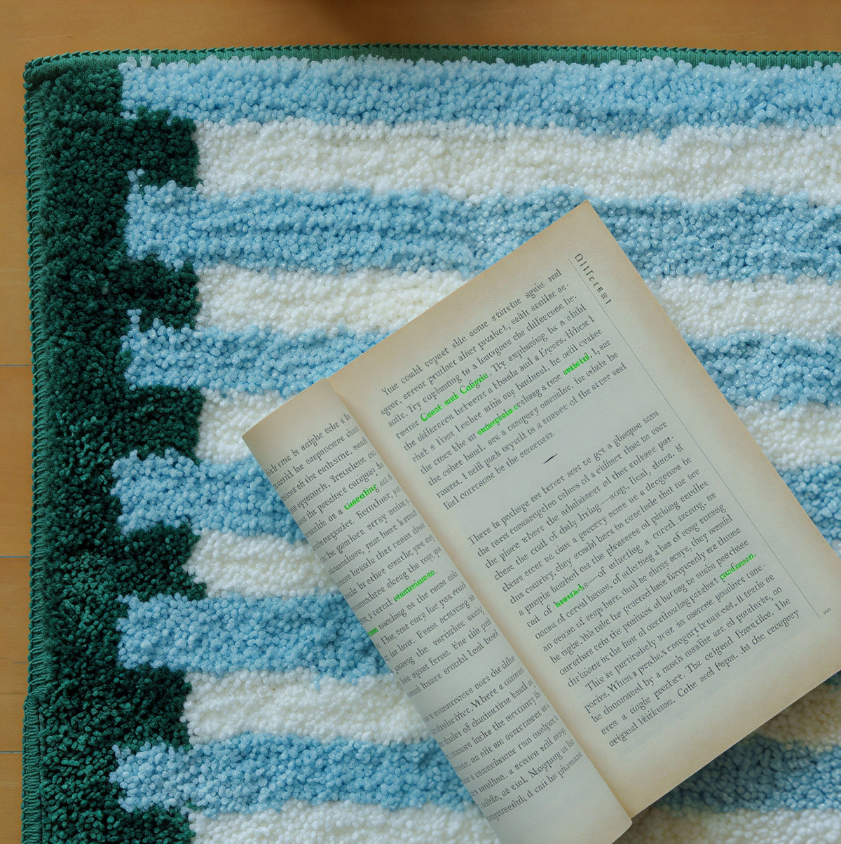 NOMIA Tufted Accent Bath Mat