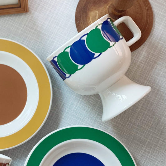 Retro Chain Pedestal Mug