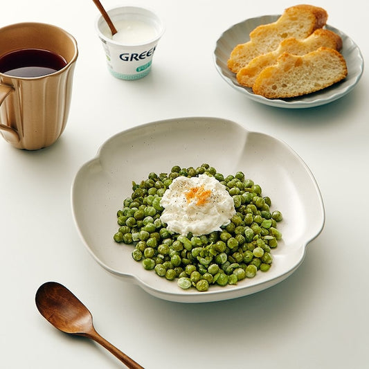 Sunlit Shell Ceramic Pasta Bowl