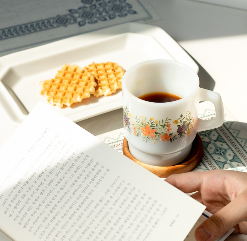 Syracuse Pattern Milk Glass Mug