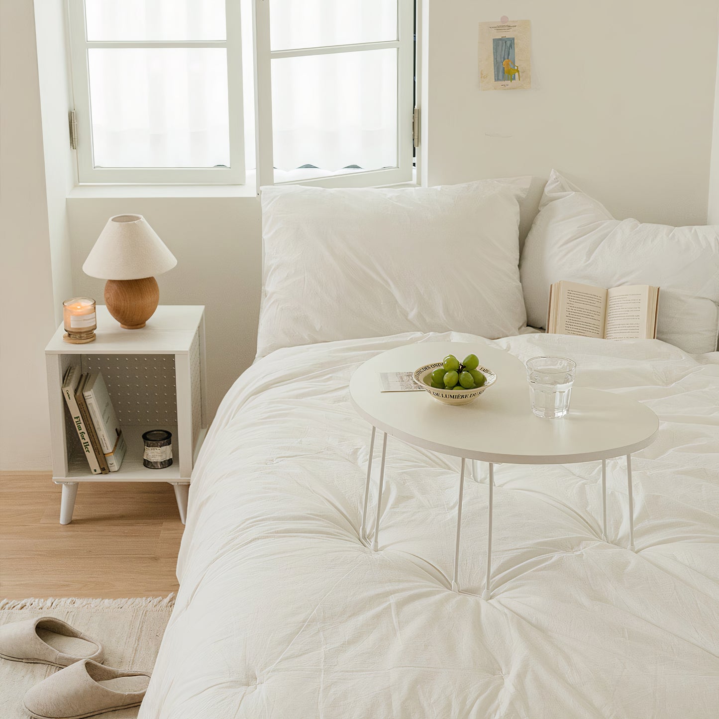 Monde Wave Folding Floor Table