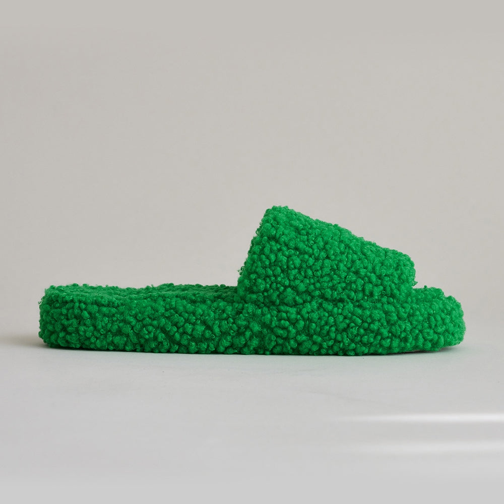 Fluffy Fleece Noise-Reducing Slippers - close up