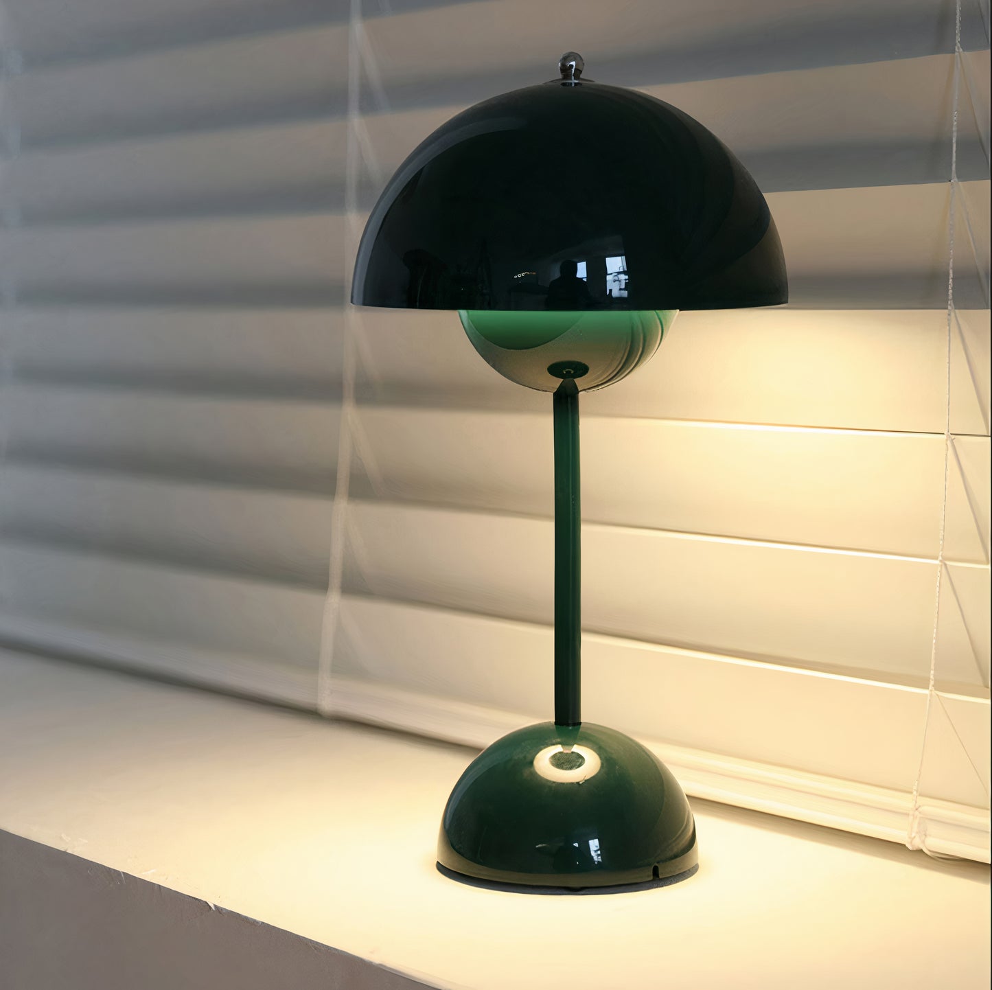 Gloss Dome Cordless Table Lamp