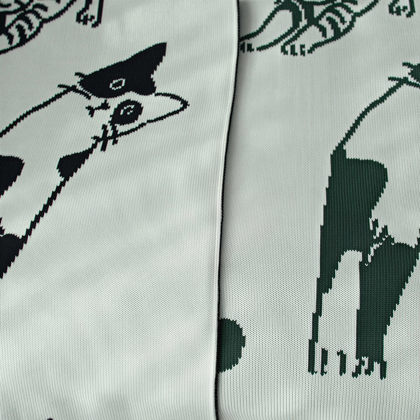 Reversible Cat Knit Blanket